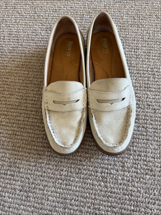 Born Shoes - Born Suede Loafers in Light Cream